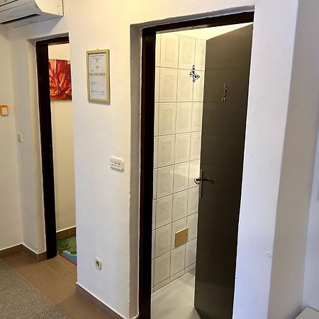 Apartment&Room Monika Rakovica Zewnętrze zdjęcie